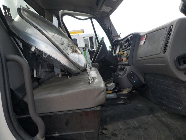 48649776 :رقم المزاد ، 3ALACXFCXLDLB6345 vin ، 2020 Freigliner M2 مزاد بيع