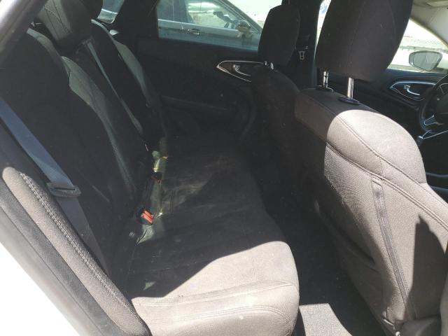 49624785 :رقم المزاد ، 1C3CCCAB0GN153310 vin ، 2016 Chrysler 200 مزاد بيع