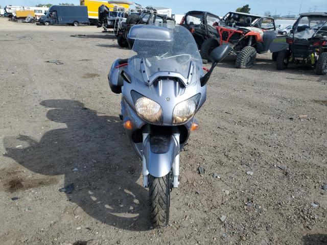 49571976 :رقم المزاد ، JYARP09Y44A000056 vin ، 2004 Yamaha Fjr1300 مزاد بيع