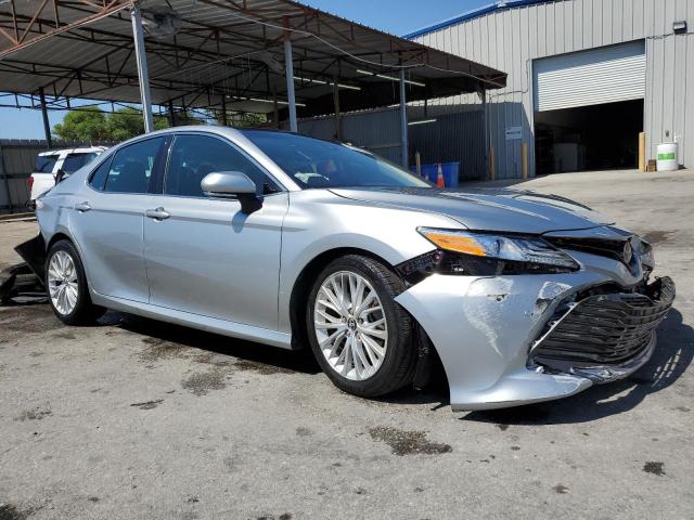 Продаж на аукціоні авто 2018 Toyota Camry Xle, vin: 4T1B11HKXJU061749, номер лоту: 53535365