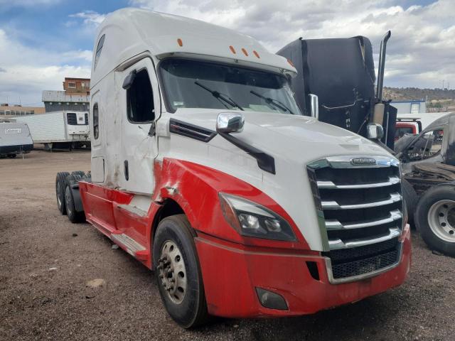 2019 Freightliner Cascadia 113 მანქანა იყიდება აუქციონზე, vin: 3AKJHHDR1KSJZ8817, აუქციონის ნომერი: 52508225