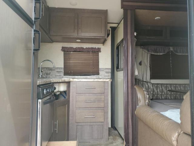 2016 Wildwood Surveryor მანქანა იყიდება აუქციონზე, vin: 4X4TSVA21GL027148, აუქციონის ნომერი: 53270295