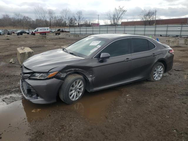 78275205 :رقم المزاد ، 4T1B11HK9JU032937 vin ، 2018 Toyota Camry مزاد بيع