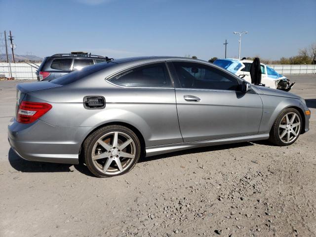 2012 Mercedes-benz C 250 მანქანა იყიდება აუქციონზე, vin: WDDGJ4HB8CF824263, აუქციონის ნომერი: 62342126