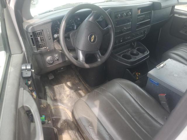 60940765 :رقم المزاد ، 1GCWGFCF6F1147077 vin ، 2015 Chevrolet Express G2 مزاد بيع