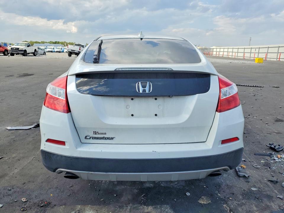 2015 Honda Crosstour მანქანა იყიდება აუქციონზე, vin: 5J6TF3H5XFL001557, აუქციონის ნომერი: 51406026