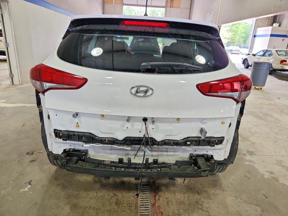 51488396 :رقم المزاد ، KM8J2CA42JU765301 vin ، 2018 Hyundai Tucson مزاد بيع