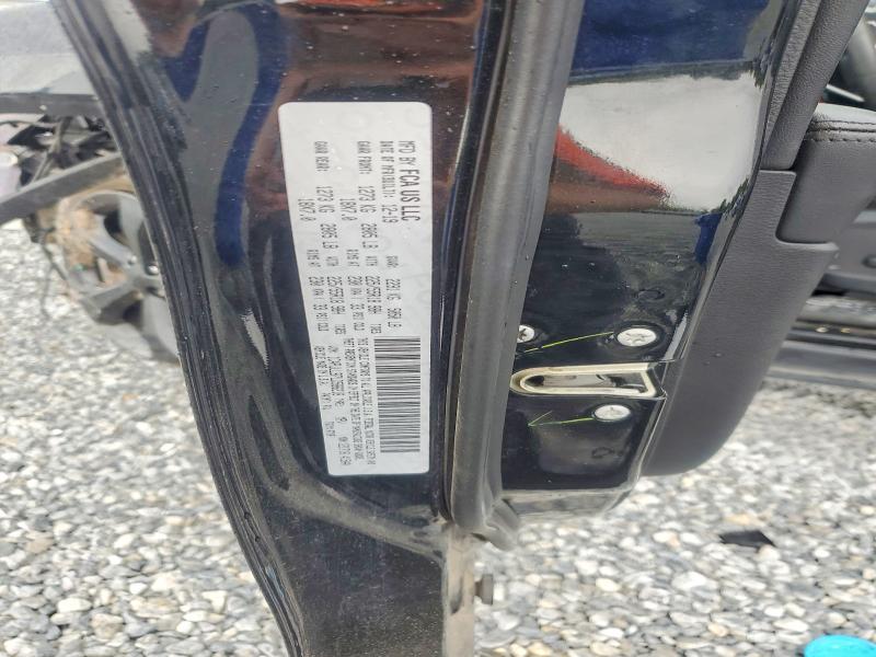48515996 :رقم المزاد ، 1C4PJLLB7LD586218 vin ، 2020 Jeep Cherokee مزاد بيع