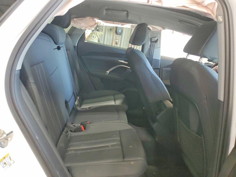 48768676 :رقم المزاد ، WA11AAGU4S2097429 vin ، 2025 Audi Q5 مزاد بيع