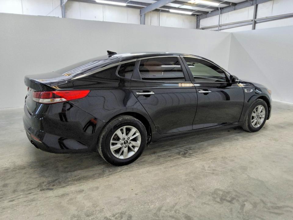 Продаж на аукціоні авто 2017 Kia Optima, vin: KNAGT4L30H5155579, номер лоту: 51867936
