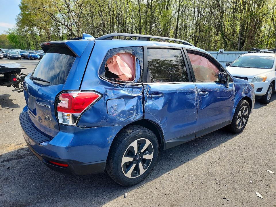 Продажа на аукционе авто 2018 Subaru Forester, vin: JF2SJAJC7JH589511, номер лота: 50444336