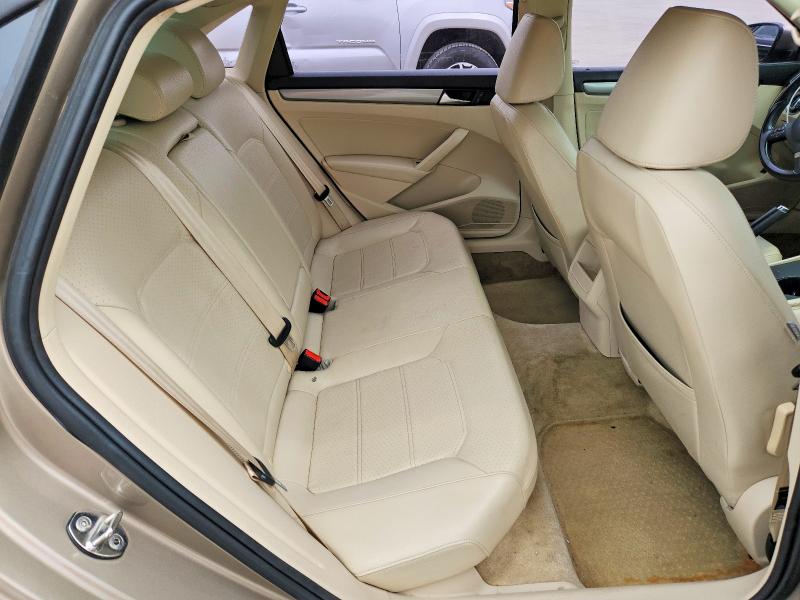 51639316 :رقم المزاد ، 1VWAS7A31FC035067 vin ، 2015 Volkswagen Passat مزاد بيع