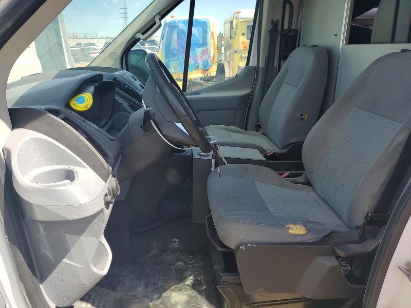 47815446 :رقم المزاد ، 1FDYR2XV5FKB29625 vin ، 2015 Ford Transit مزاد بيع