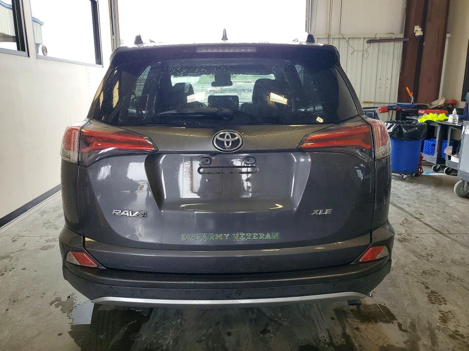 Продаж на аукціоні авто 2017 Toyota Rav4, vin: JTMWFREV7HJ704526, номер лоту: 50738346