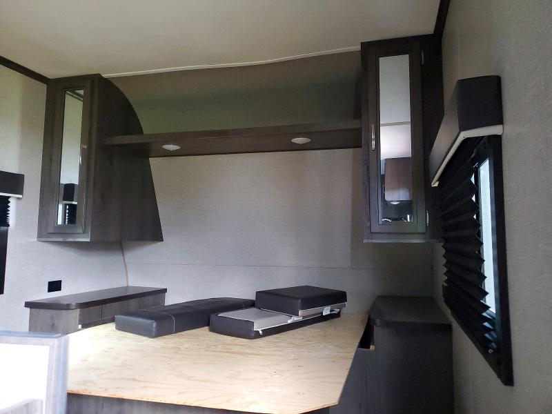 Продаж на аукціоні авто 2020 Jayco Jay Jay Flight, vin: 1UJBJ0BN8L7580222, номер лоту: 49510566