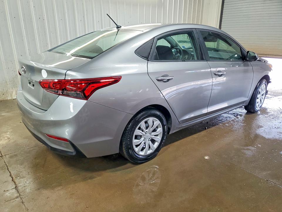 2022 Hyundai Accent მანქანა იყიდება აუქციონზე, vin: 3KPC24A65NE164120, აუქციონის ნომერი: 51184156