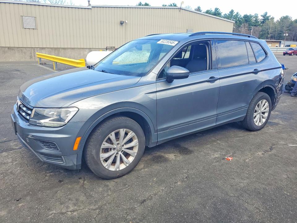 50226546 :رقم المزاد ، 3VV0B7AX8JM106016 vin ، 2018 Volkswagen Tiguan مزاد بيع