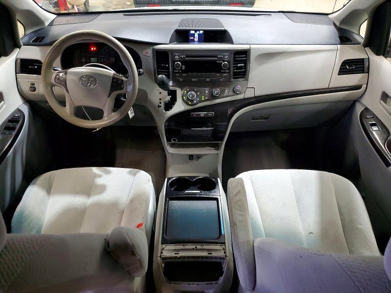 2011 Toyota Sienna მანქანა იყიდება აუქციონზე, vin: 5TDKK3DC2BS156713, აუქციონის ნომერი: 48600276