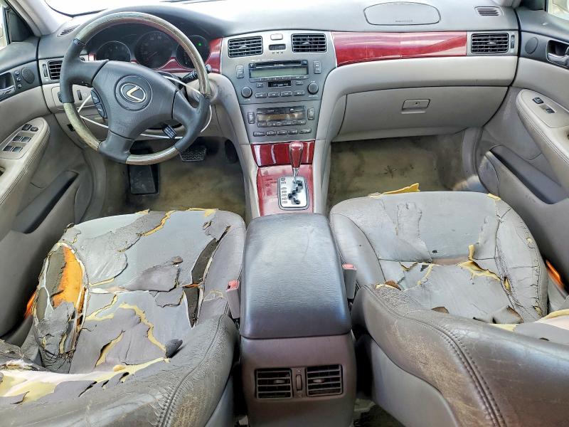 50970366 :رقم المزاد ، JTHBF30G920059460 vin ، 2002 Lexus Es مزاد بيع