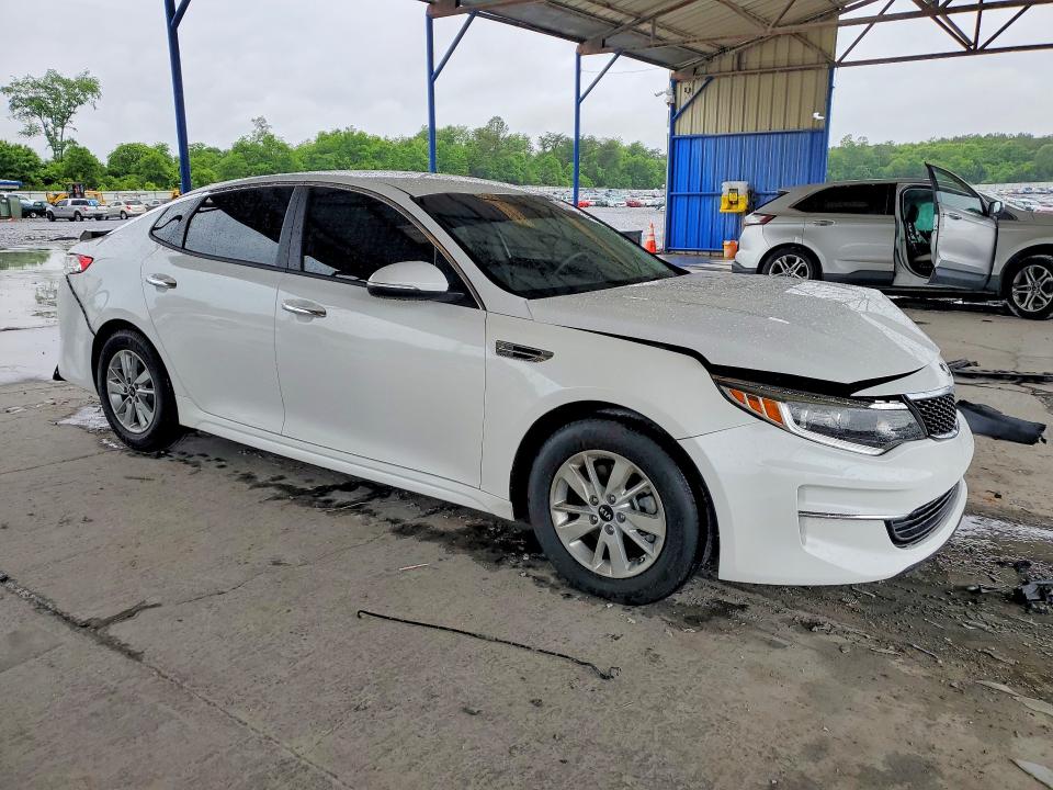 2018 Kia Optima მანქანა იყიდება აუქციონზე, vin: 5XXGT4L33JG228691, აუქციონის ნომერი: 51557046