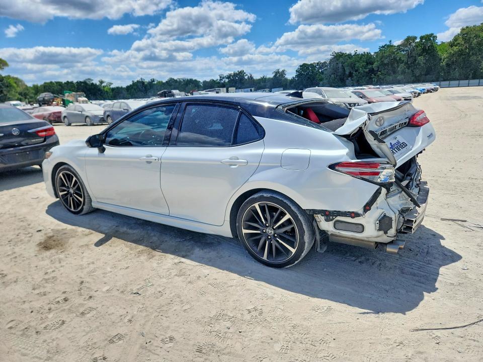 Auction sale of the 2019 Toyota Camry, vin: 4T1B61HK3KU272097, lot number: 51201846