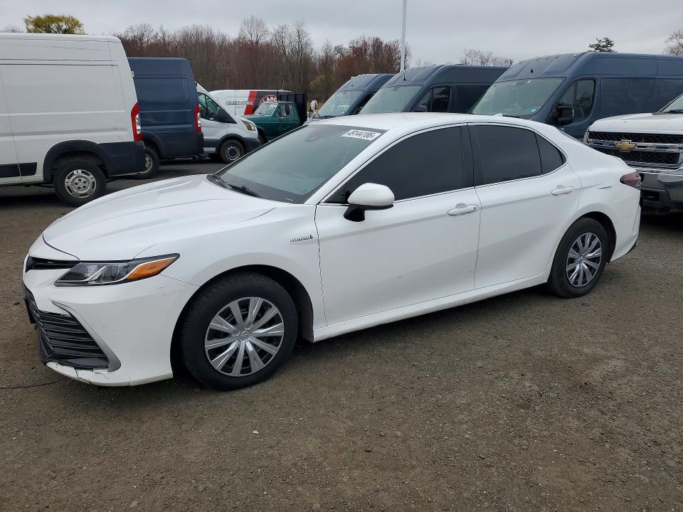 Auction sale of the 2021 Toyota Camry Hybrid, vin: 4T1C31AKXMU556286, lot number: 49144186