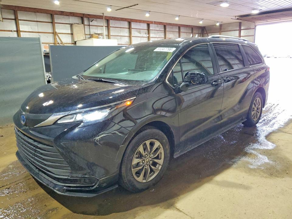 Auction sale of the 2025 Toyota Sienna, vin: 5TDKRKEC0SS233471, lot number: 51347796