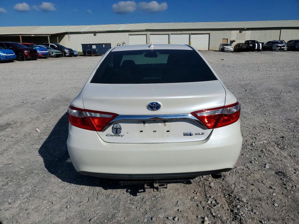51039116 :رقم المزاد ، 4T1BD1FK9FU173167 vin ، 2015 Toyota Camry Hybrid مزاد بيع