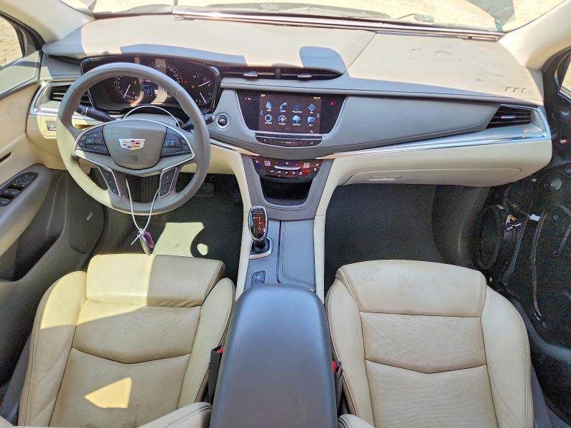 51136826 :رقم المزاد ، 1GYKNCRS3HZ189695 vin ، 2017 Cadillac Xt5 مزاد بيع
