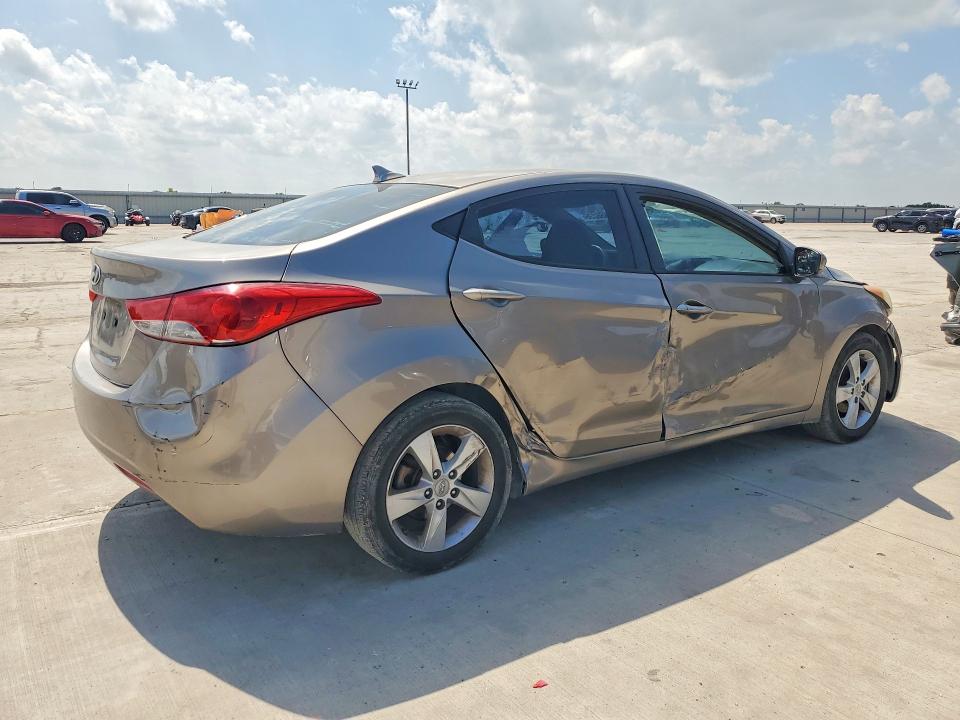 2013 Hyundai Elantra მანქანა იყიდება აუქციონზე, vin: 5NPDH4AE0DH259446, აუქციონის ნომერი: 49666236