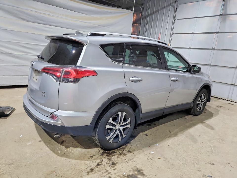 Aukcja sprzedaży 2018 Toyota Rav4, vin: 2T3BFREV3JW720020, numer aukcji: 51119596