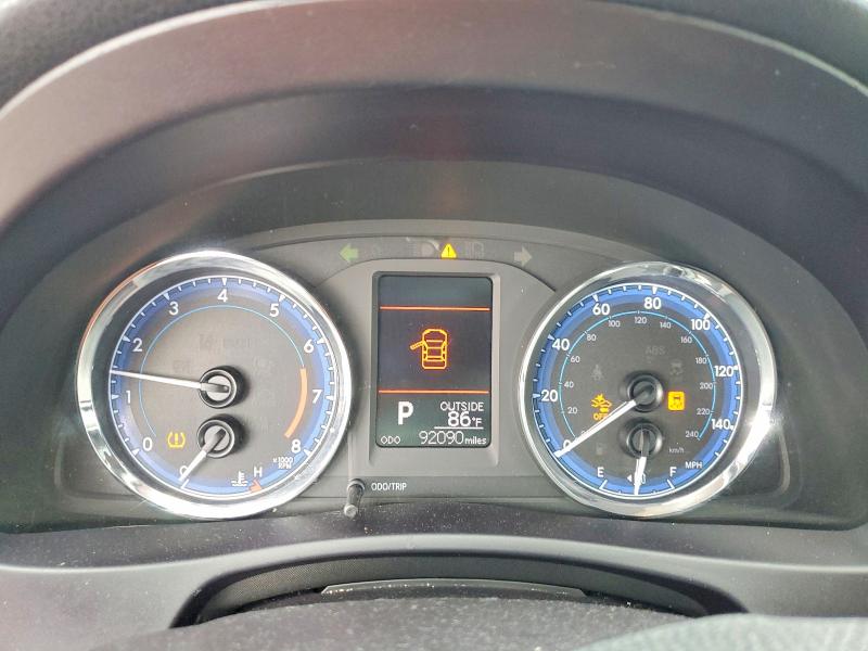 48753026 :رقم المزاد ، 5YFBURHE0JP836285 vin ، 2018 Toyota Corolla مزاد بيع