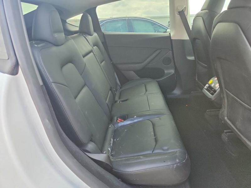 49503216 :رقم المزاد ، 7SAYGDED7RF046475 vin ، 2024 Tesla Model Y مزاد بيع