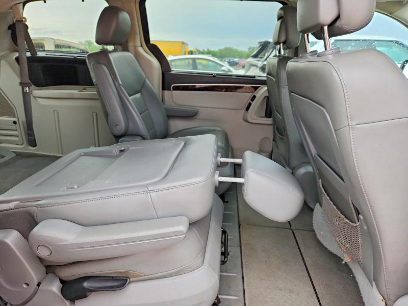 Продажа на аукционе авто 2012 Volkswagen Routan, vin: 2C4RVADG9CR321552, номер лота: 49706056