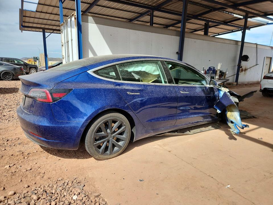 49399166 :رقم المزاد ، 5YJ3E1EAXLF705917 vin ، 2020 Tesla Model 3 مزاد بيع