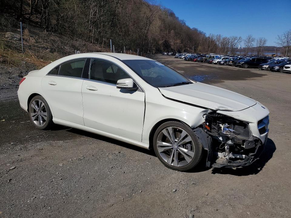 48640066 :رقم المزاد ، WDDSJ4EBXFN236292 vin ، 2015 Mercedes-benz Cla مزاد بيع