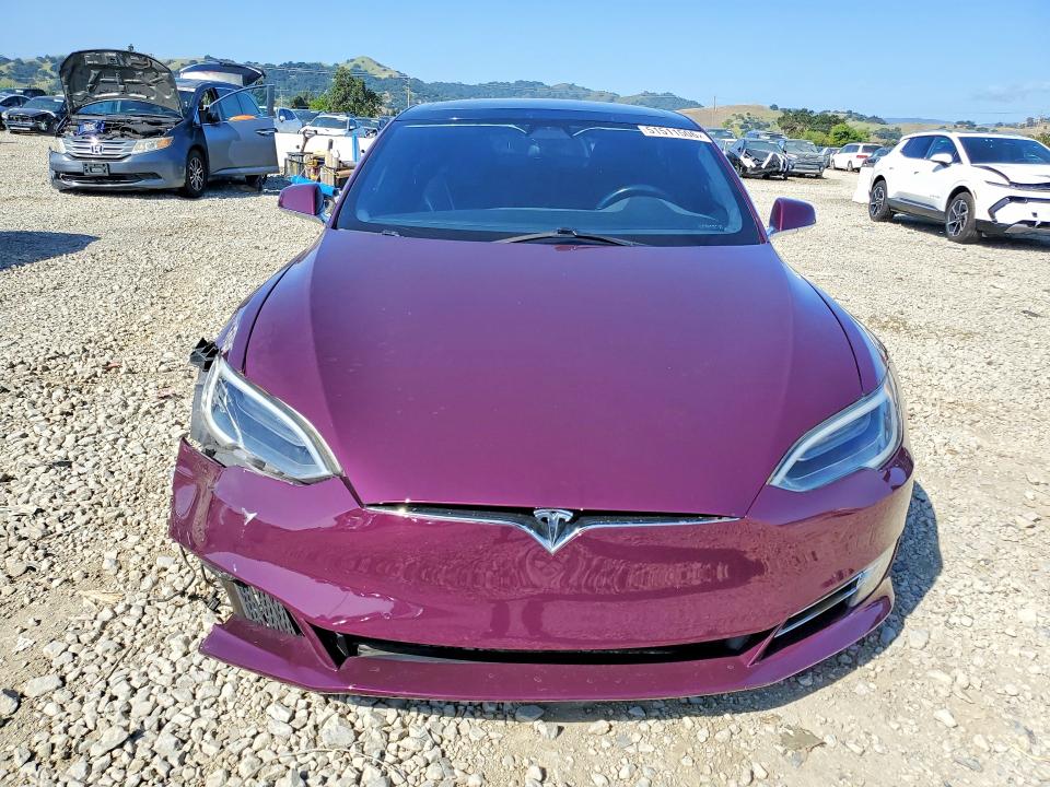 51511506 :رقم المزاد ، 5YJSA1E26HF183777 vin ، 2017 Tesla Model S مزاد بيع