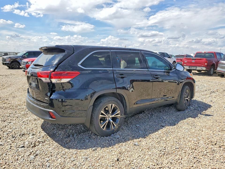 Продаж на аукціоні авто 2019 Toyota Highlander, vin: 5TDBZRFH1KS969127, номер лоту: 49705396
