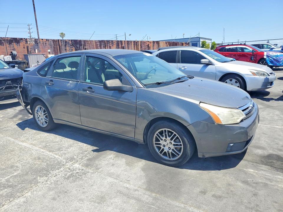 50750916 :رقم المزاد ، 1FAHP3FNXAW243001 vin ، 2010 Ford Focus مزاد بيع