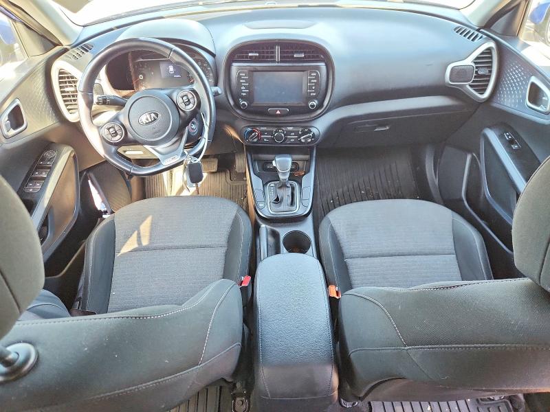 2020 Kia Soul მანქანა იყიდება აუქციონზე, vin: KNDJ63AU2L7090978, აუქციონის ნომერი: 49139256