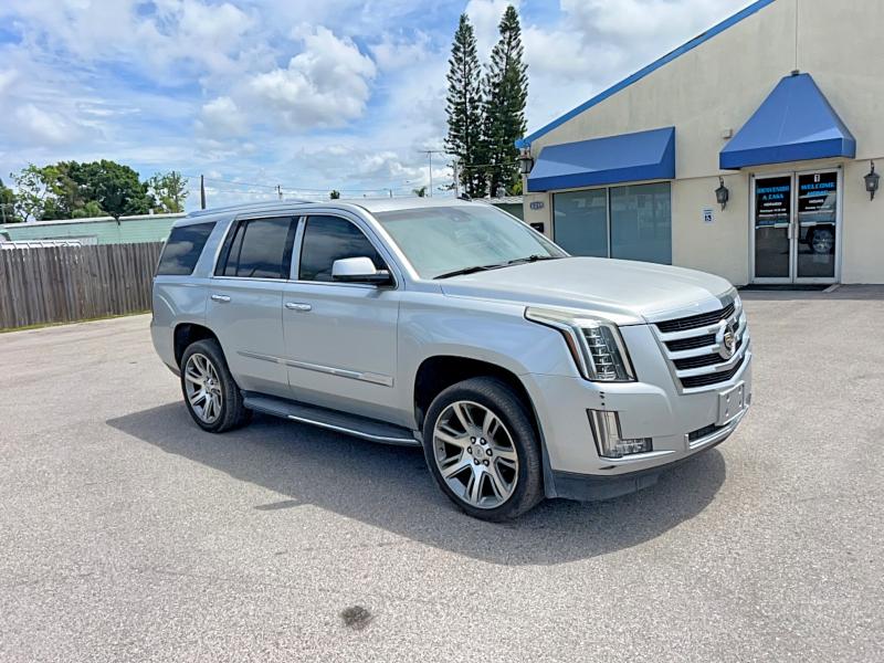 2015 Cadillac Escalade მანქანა იყიდება აუქციონზე, vin: 1GYS4BKJ7FR302897, აუქციონის ნომერი: 52178726