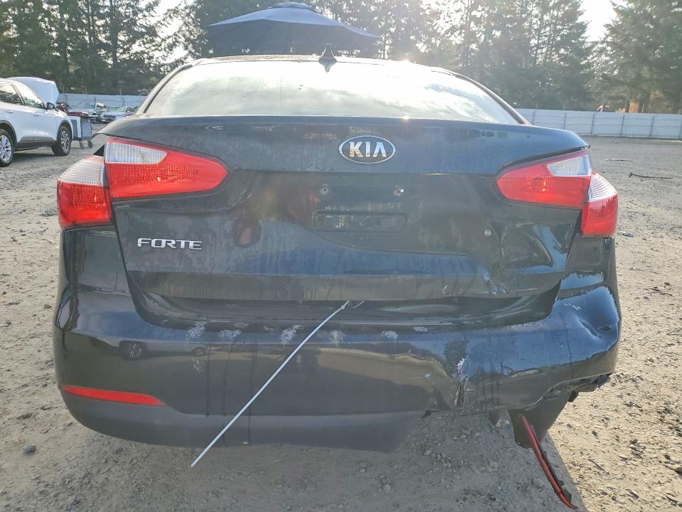 Продажа на аукционе авто 2015 Kia Forte, vin: KNAFK4A62F5424853, номер лота: 48974396