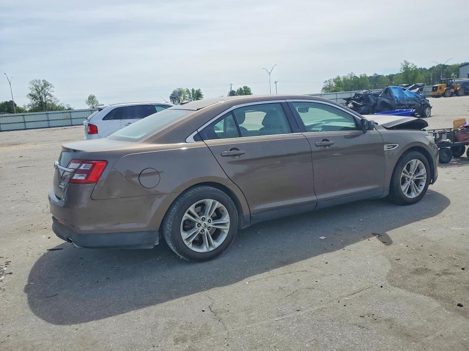 49105326 :رقم المزاد ، 1FAHP2E82FG143630 vin ، 2015 Ford Taurus مزاد بيع