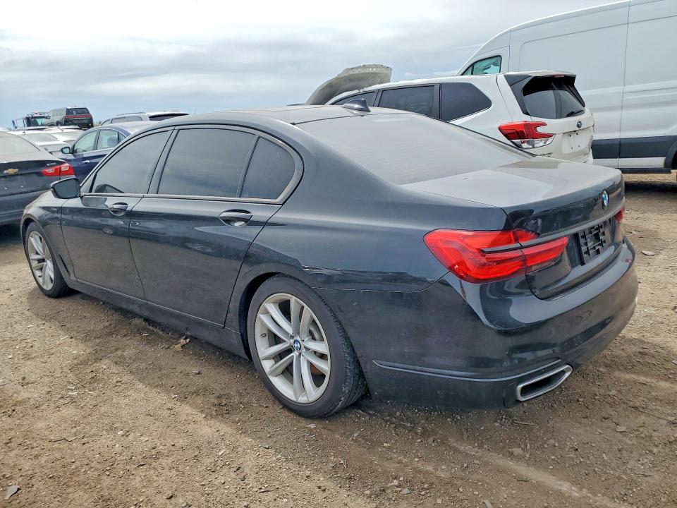 50691546 :رقم المزاد ، WBA7F2C5XJB238327 vin ، 2018 Bmw 750 مزاد بيع