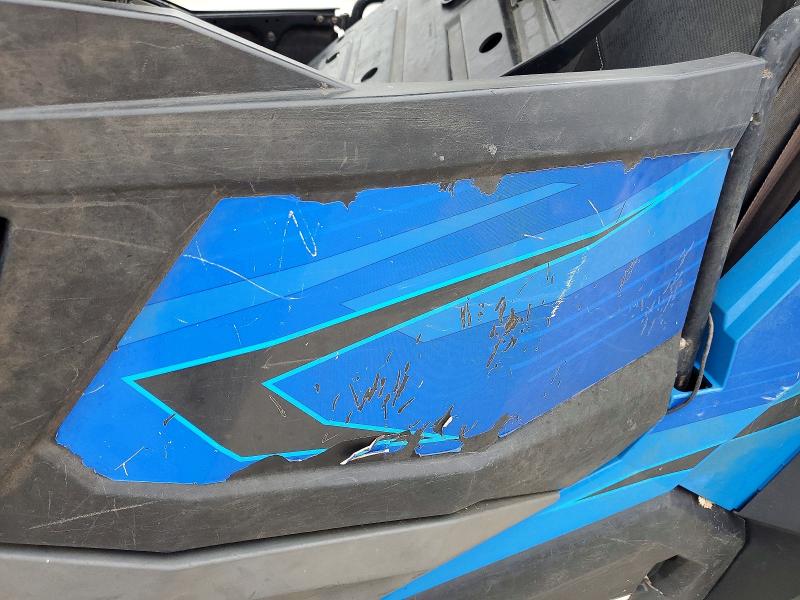 50551516 :رقم المزاد ، 3NSVFE999FF428595 vin ، 2015 Polaris Rzr مزاد بيع