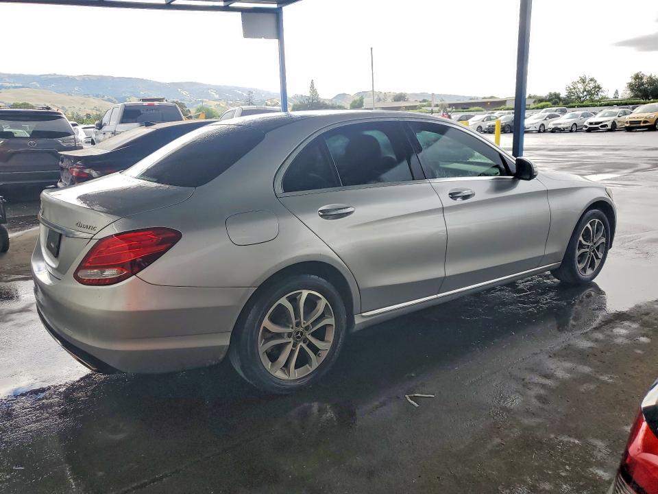 Продажа на аукционе авто 2018 Mercedes-benz C, vin: WDDWF4KB0JR337334, номер лота: 48828286