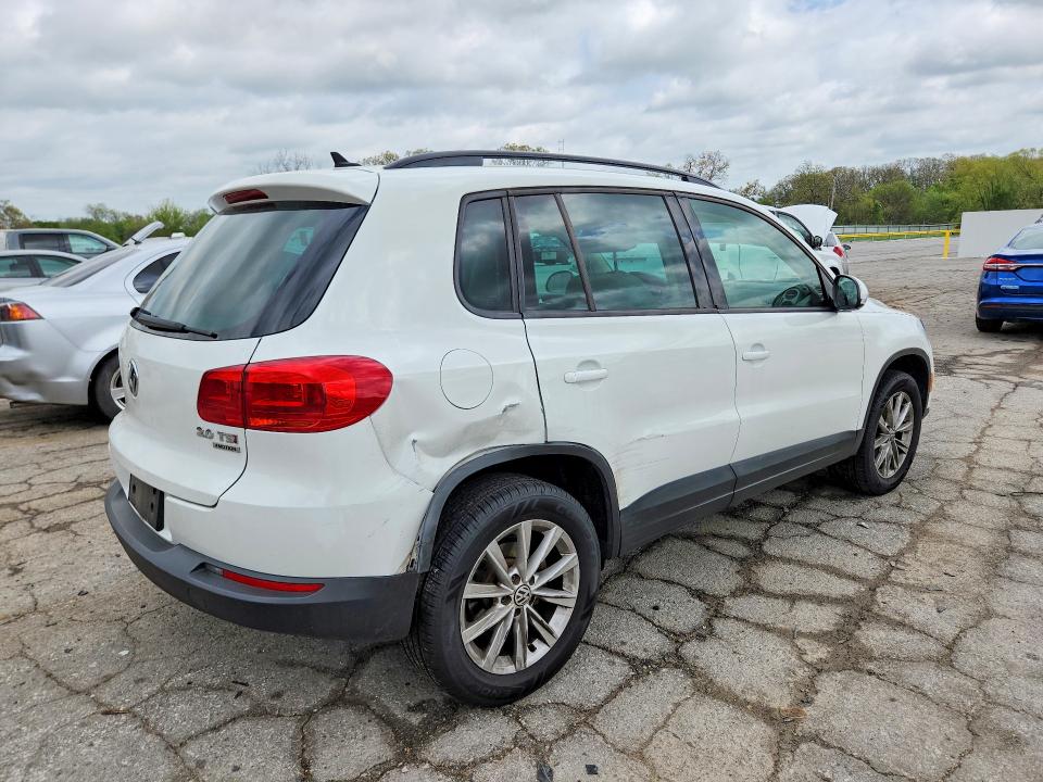2015 Volkswagen Tiguan მანქანა იყიდება აუქციონზე, vin: WVGBV7AX6FW578927, აუქციონის ნომერი: 49939466