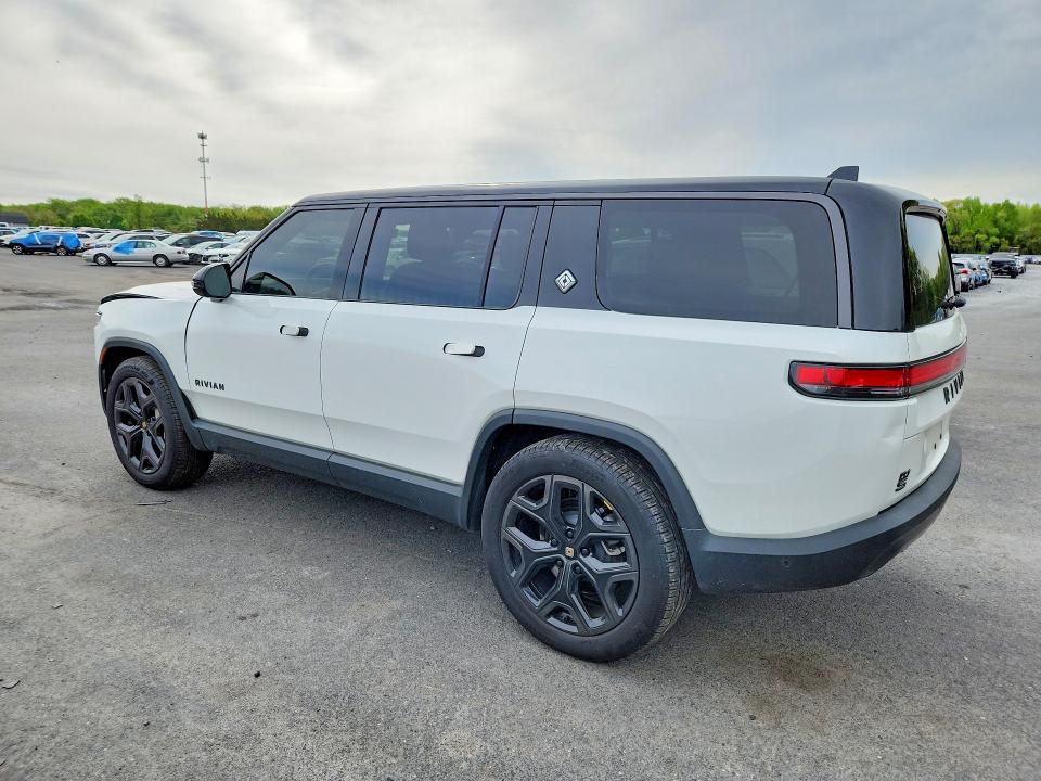 Продажа на аукционе авто 2025 Rivian R1s, vin: 7PDSGBBA2SN055358, номер лота: 49582516