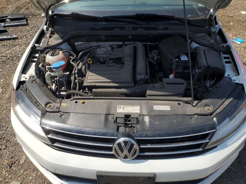 50563576 :رقم المزاد ، 3VWDB7AJXHM326132 vin ، 2017 Volkswagen Jetta مزاد بيع