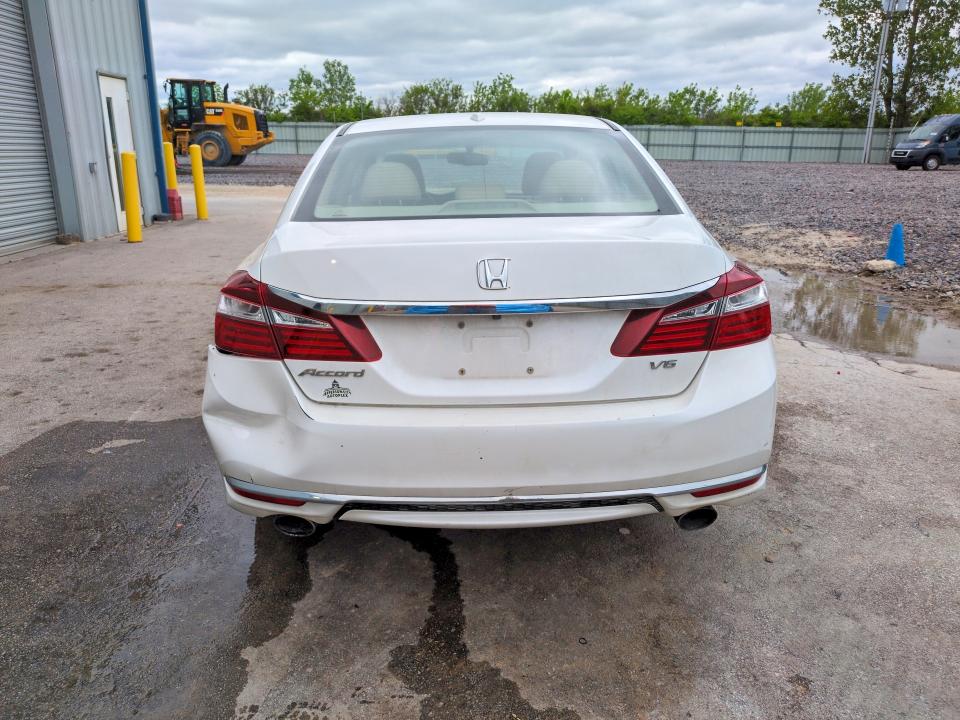 49783046 :رقم المزاد ، 1HGCR3F85GA014452 vin ، 2016 Honda Accord مزاد بيع